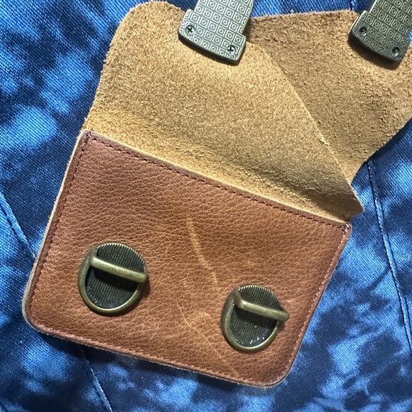 Duluth Trading Co. leather accordian wallet - Picture 5 of 7